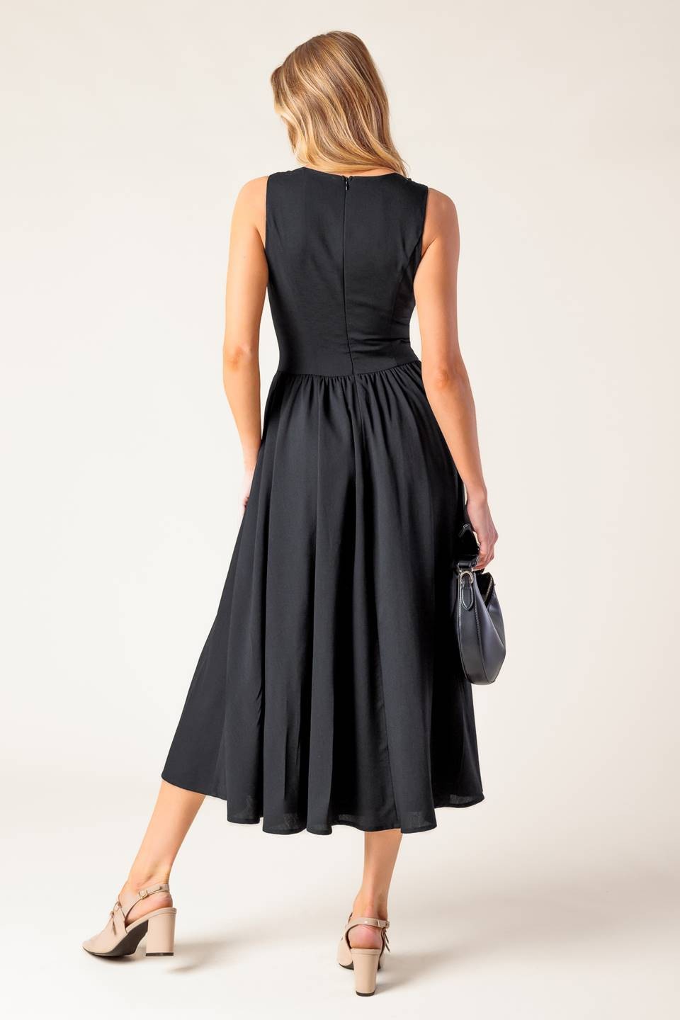 V NECK SLEEVLESS MIDI DRESS
