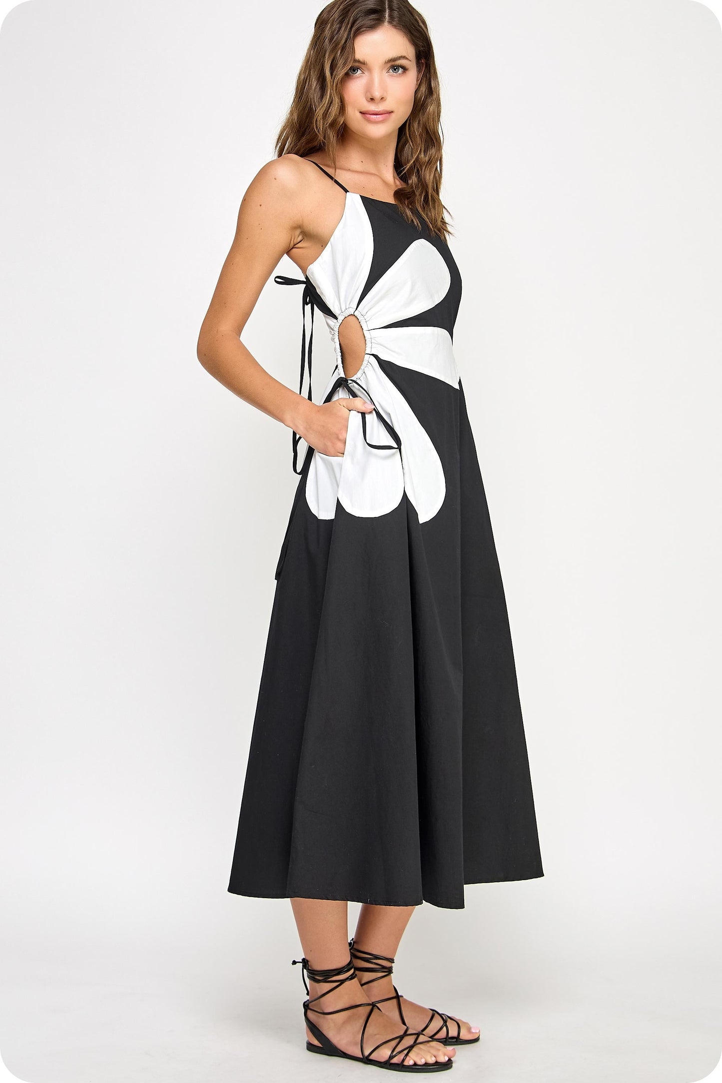 Sleeveless Side Cut-out Flower Detail Midi Dress