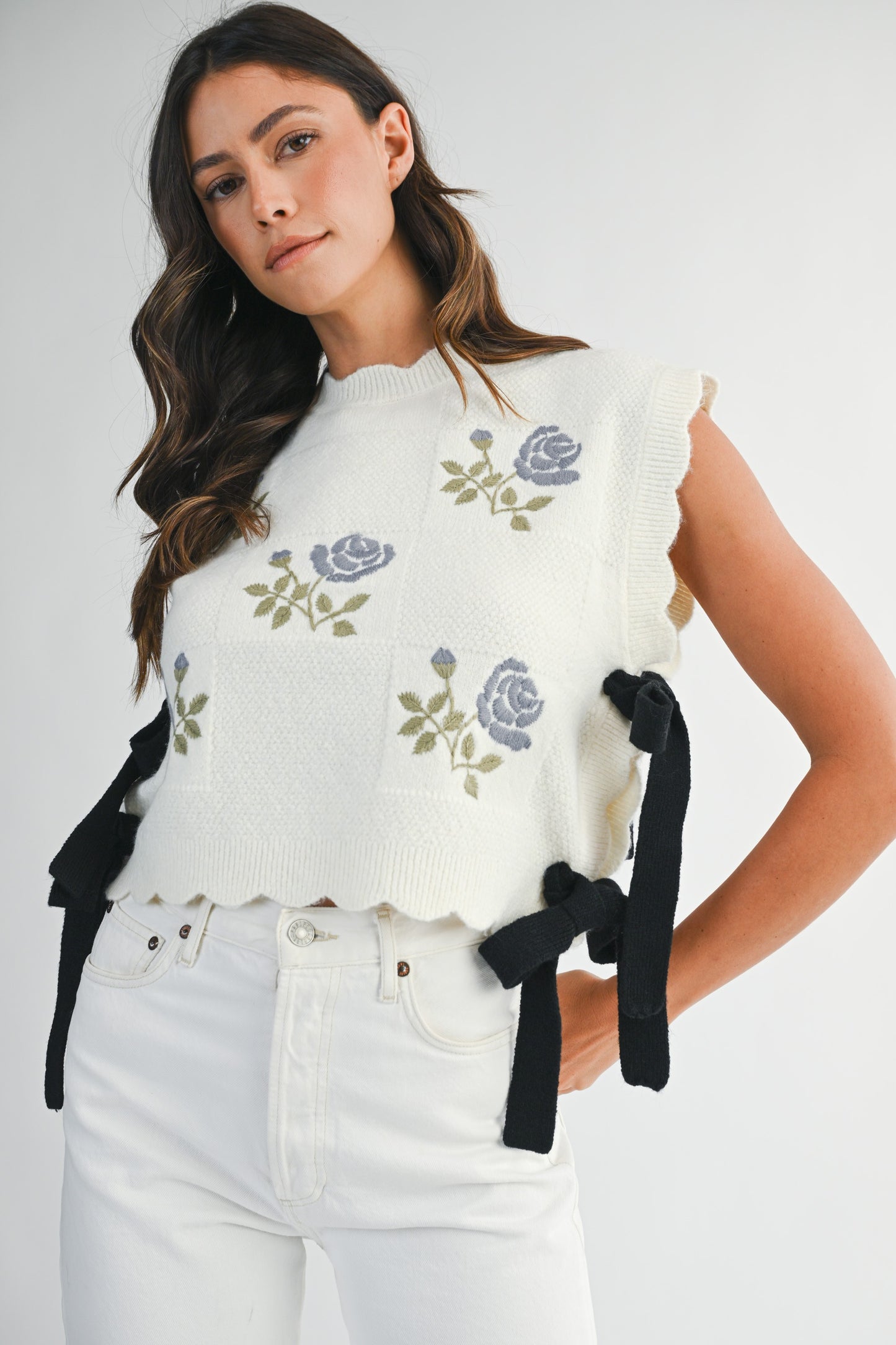 knit Vest  top With Embroidery